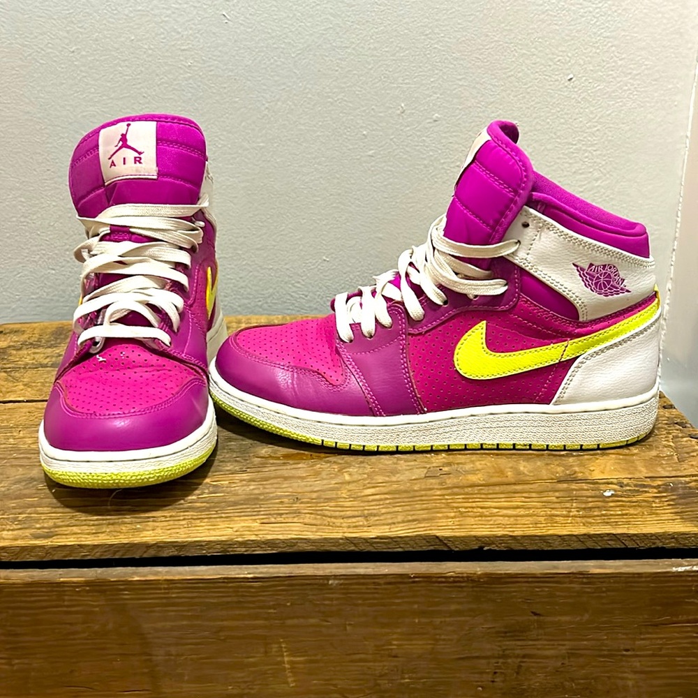 Nike Air Jordan 1 Retro High GG “fuchsia flash”